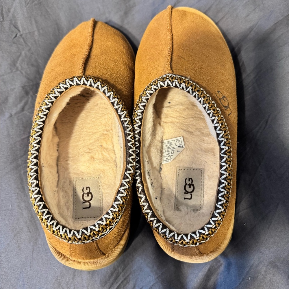 UGG Men’s Tasman Clog Slippers